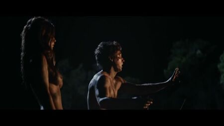 シャーロット・ベストのヌード – 『スキンフォード』（2017年）HD 1080p オンライン視聴 / シャーロット・ベスト – 『スキンフォード』