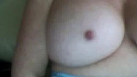 ちっちゃな乳首