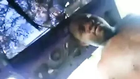 ジャマイカ人の女の子が激しく犯されている