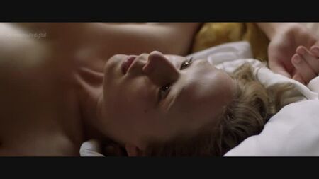 『Alba August Nude - Unga Astrid』（2018）HD 1080p オンライン視聴 / アルバ・オーガスト - アストリッド・リンドグレーンになる