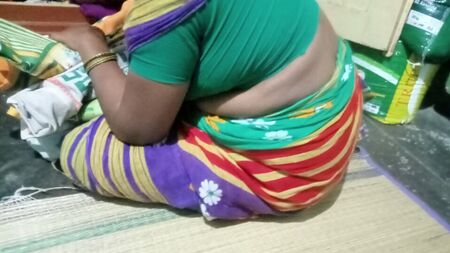 インドの村のおばさん