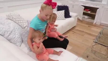 世界で一番かわいい赤ちゃんのお世話！