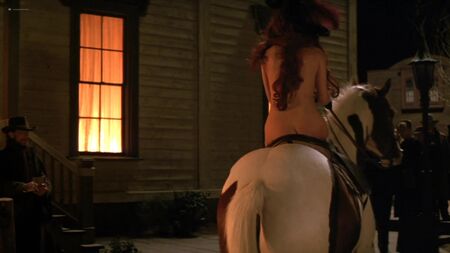ジェニー・ライトのヌード - 『ヤング・ガンズII』（1990年）HD 1080p WEB