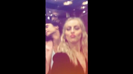 ジュリアン・ハフのインスタグラム・ストーリーズ