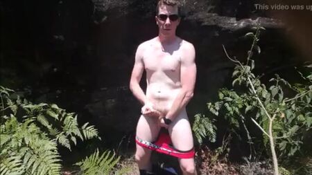 bush_jerk_off_3（屋外、オナニー、ビーチ、公共の場、ゲイ、ソロ、ゲイポルノ、ゲイ・アウトドア、ゲイ・パブリック、ゲイ・オナニー、ゲイ・ソロ、ゲイ・アウトドア