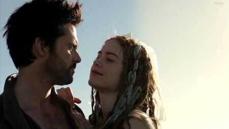 ヘラ・ヒルマーのヌードシーン - 『ダ・ヴィンチの悪魔』シーズン1第1話 (2013) 1080p