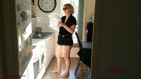 47歳の熟女が若い男に目をつける