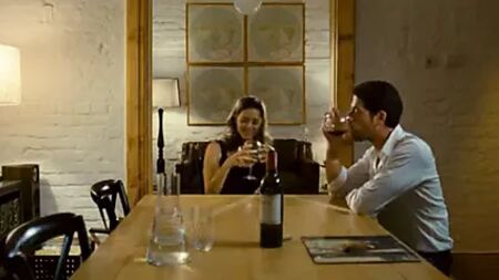 メリス・ビルカン、『ISSIZ ADAM (ALONE)』（2008年）に出演