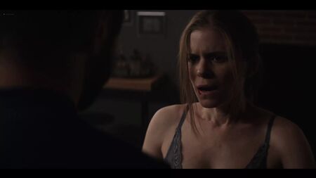 ケイト・マーラ - 『A Teacher』 シーズン1 第9話