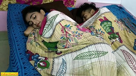 浮気したインド人妻が他の男とセックスしていたところを捕まった！ヒンディー語のセックス動画