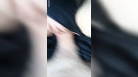 セックス中に、お母さんから電話がかかってきた