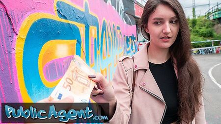 パブリック・エージェント - とても可愛い19歳の女子大生で美術専攻。天然の美乳の持ち主が、屋外で巨根を研究中