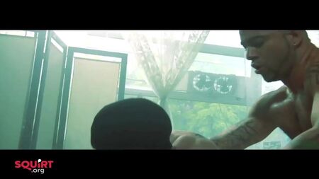 私と彼氏がSquirt.orgで出会った相手と関係を持っている