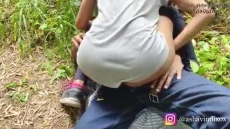 インドの可愛いアダルト動画