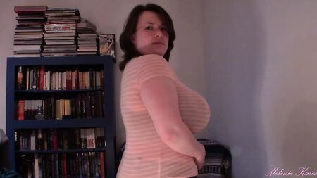 巨乳、おっぱい垂れ、透けシャツ