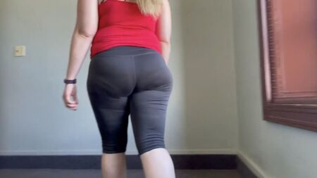 PAWGレギンス VPL ウォーキング