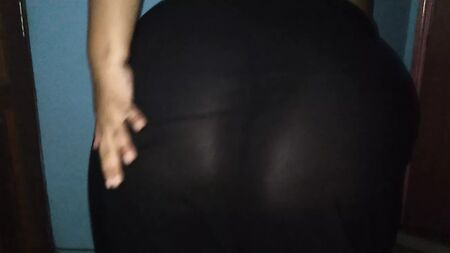 ディディは彼女が去るやいなや、すぐに彼女とセックスを始めた――デカいケツ