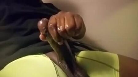 Thickblackoilycockが私のKikのユーザー名です