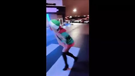 WWEのラナがインスタで裸のお尻を披露