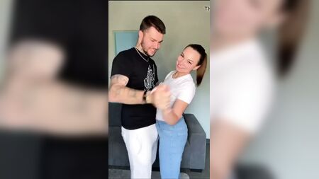 ケヴとセリが後ろからヤる TikTok