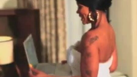 Deelishis：セクシーな黒人熟女のお尻（PG13） - Ameman