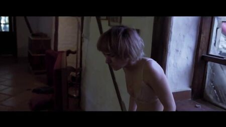 ドミンガ・ボフィル『トラウマ』2017年 字幕付き 1 HD