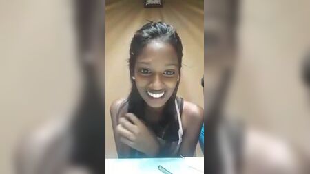 セクシーな女の子が自撮りをしている 40.MP4