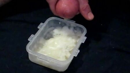 ザーメン収集 - ザーメンまみれのXドレッサー