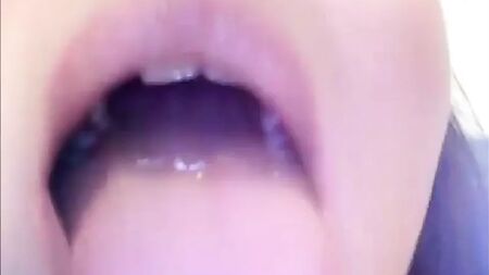 膣内のライブ映像