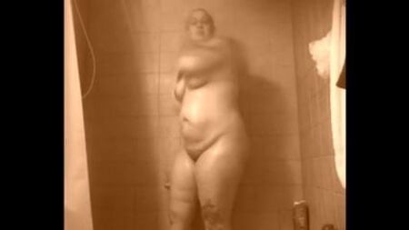 素人シャワー BBW