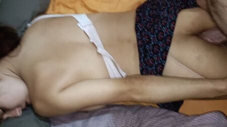 友達の彼女が、彼氏とやる時に痛くないように、僕のデカチンでアナルセックスを試してみたいんだ