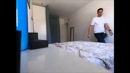 おばあちゃんとの隠しセックス
