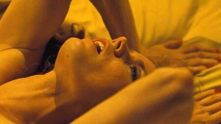 ScandalPlanetComにおけるエイミー・アダムスのヌード・セックスシーン