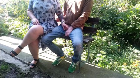 欲情した義母が、屋外で婿に手コキをした後、指についた精液を舐める