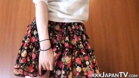 日本の素人女性がマンコをクローズアップで披露