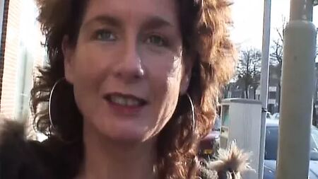 40歳の熟女、初めてのアナルセックス