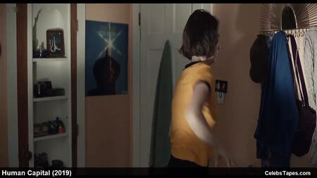 マリサ・トメイとマヤ・ホークのヌードシーンやロマンチックな映画シーン