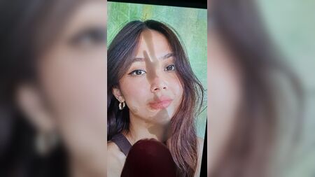 ヌール・シャイラ、マレー系の淫乱な娼婦、精液の捧げもの