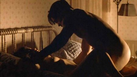 サルマ・ハエック、映画『アスク・ザ・ダスト』でのヌード・セックスシーン（ScandalPlanetCom）