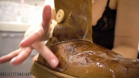 ふわふわのUggブーツへのフェチが醜い惨事を招く - projectsexdiary