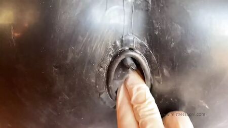 ゴム奴隷の拷問