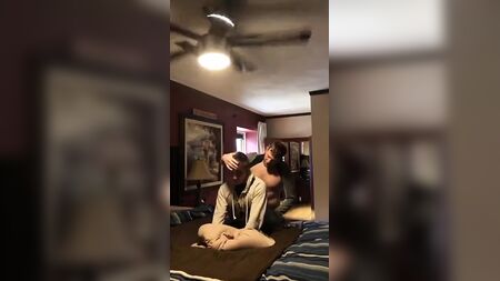 既婚のストレート男性と匿名でセックスして、中出しされた