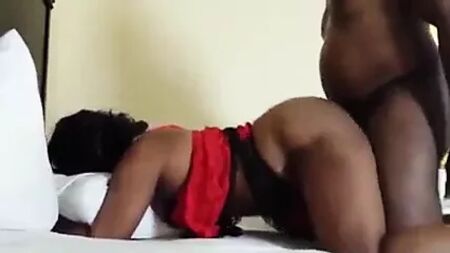 浮気をするナイジェリア人の妻