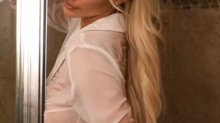 リンジー・ペラスのOnlyFansヌード動画