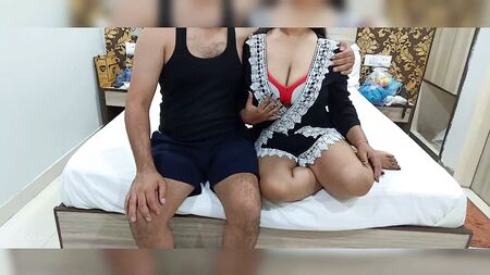 インドの兄妹セックス、ヒンディー語吹き替え、XXX