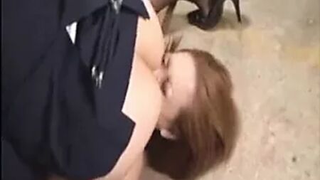 顔面騎乗。おなら