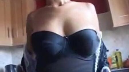 変態的なセックスを求めるノリッジの女たちを探そう