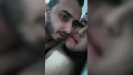 トルコ人の素人ゲイが快感の絶頂に達した - 音声付き