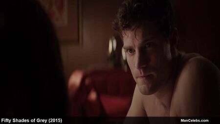 人気俳優ジェイミー・ドーナン、上半身裸のセクシーな映画シーン