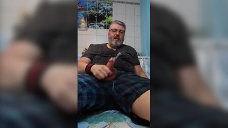 パパグマが服に射精した